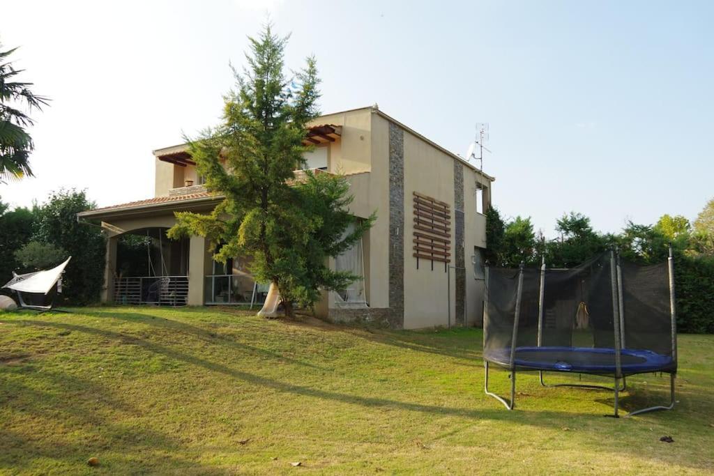 טריקלה Villa Vasili מראה חיצוני תמונה